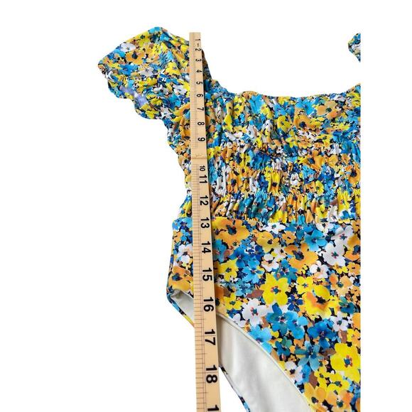 L*Space Marilyn One-Piece Swimsuit Daisy Diamond Puff Sleeves Smocked - Size 8 - Picture 13 of 16